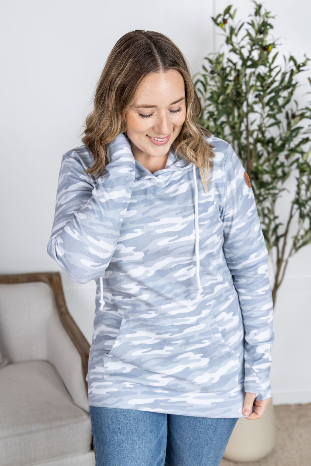 Michelle Mae Hailey Pullover Hoodie - Camo