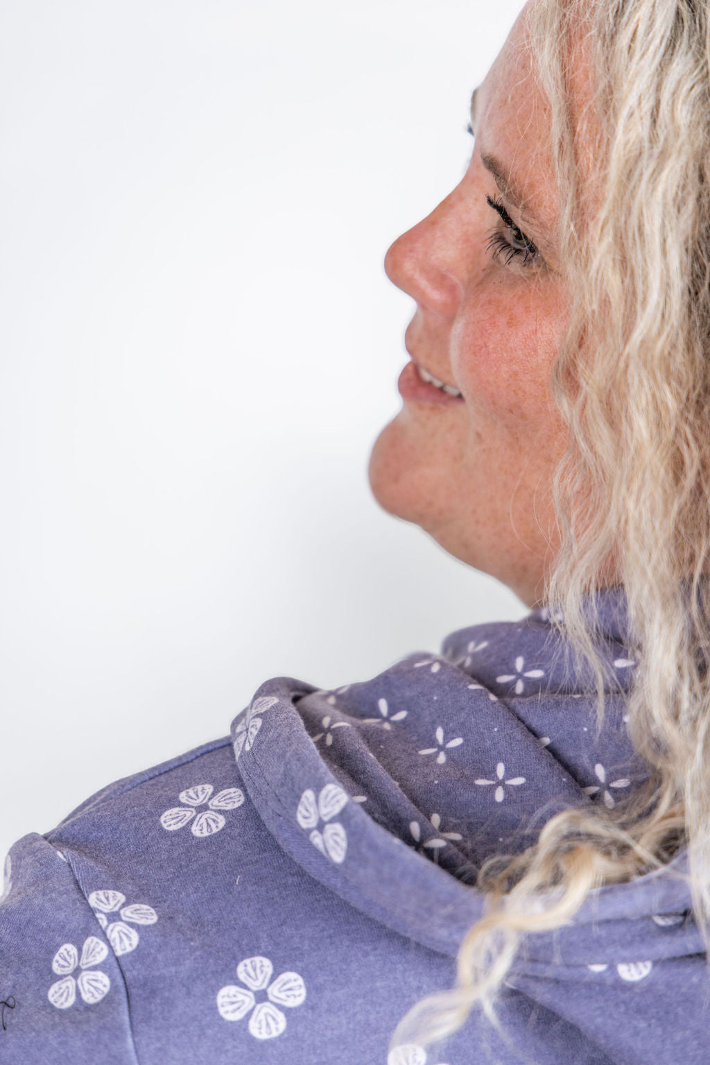 Michelle Mae Hailey Pullover Hoodie - Slate Purple Floral