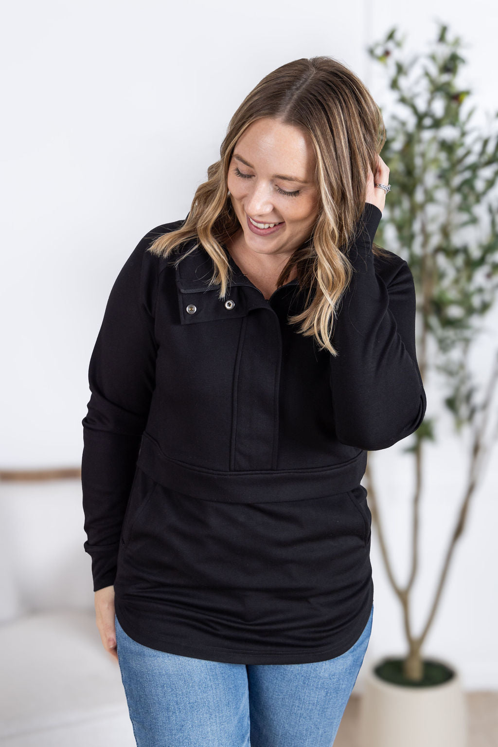 Michelle Mae Mia Scuba Halfzip - Black