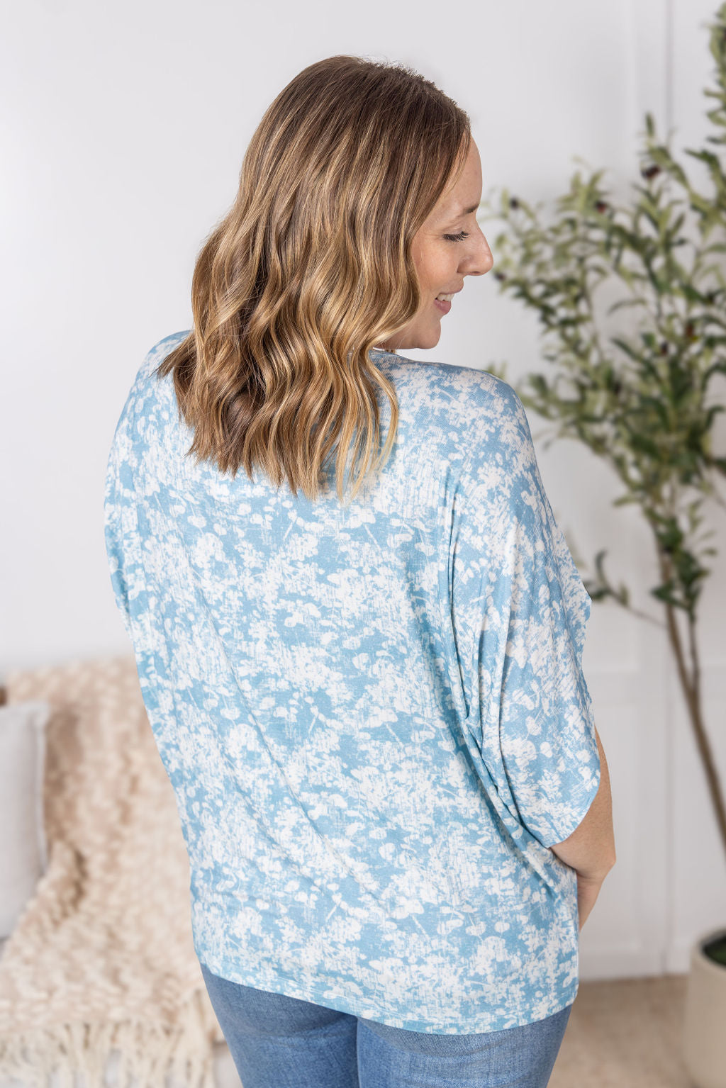 Michelle Mae Darcy Dolman - Blue and Ivory Abstract