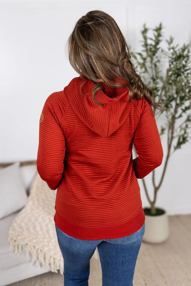 Michelle Mae Tatum Textured Pullover Hoodie - Rust