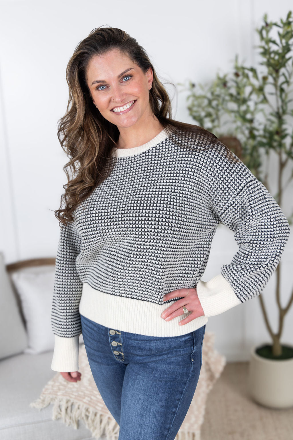 Michelle Mae Charlotte Sweater - Black and Cream