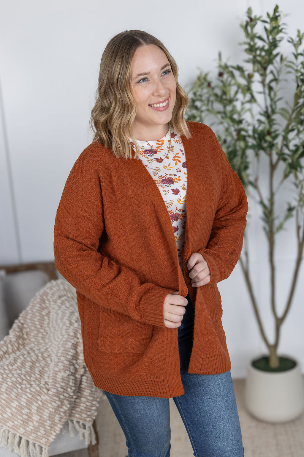 Michelle Mae Billie Open Knit Cardigan - Rust