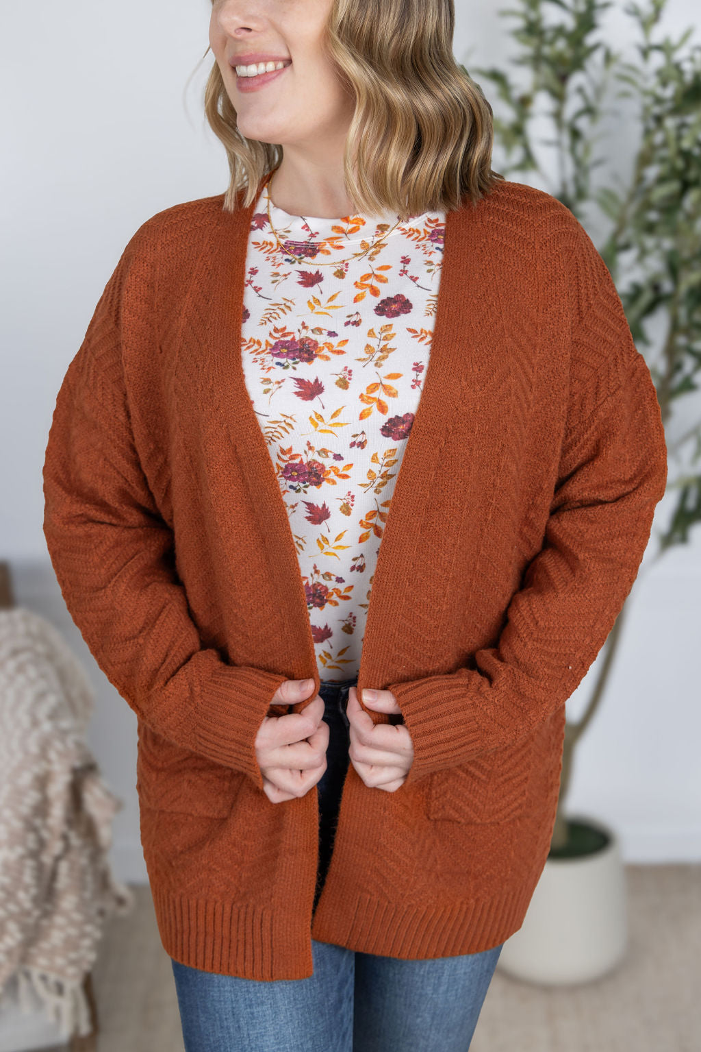 Michelle Mae Billie Open Knit Cardigan - Rust