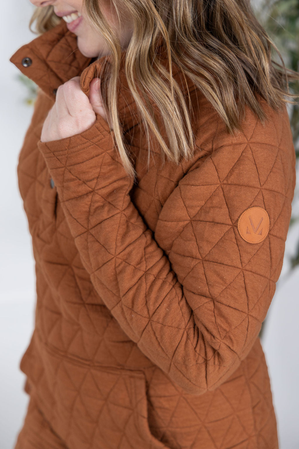 Michelle Mae Geometric Button Snap Pullover - Rust