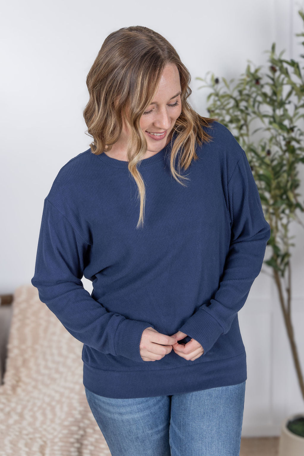 Michelle Mae Corrine Ribbed Pullover Top - Navy