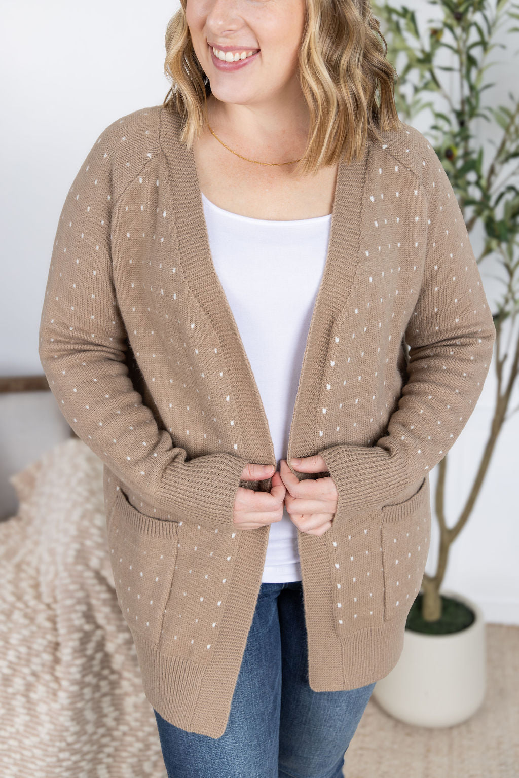 Michelle Mae Dalilah Dot Cardigan - Tan
