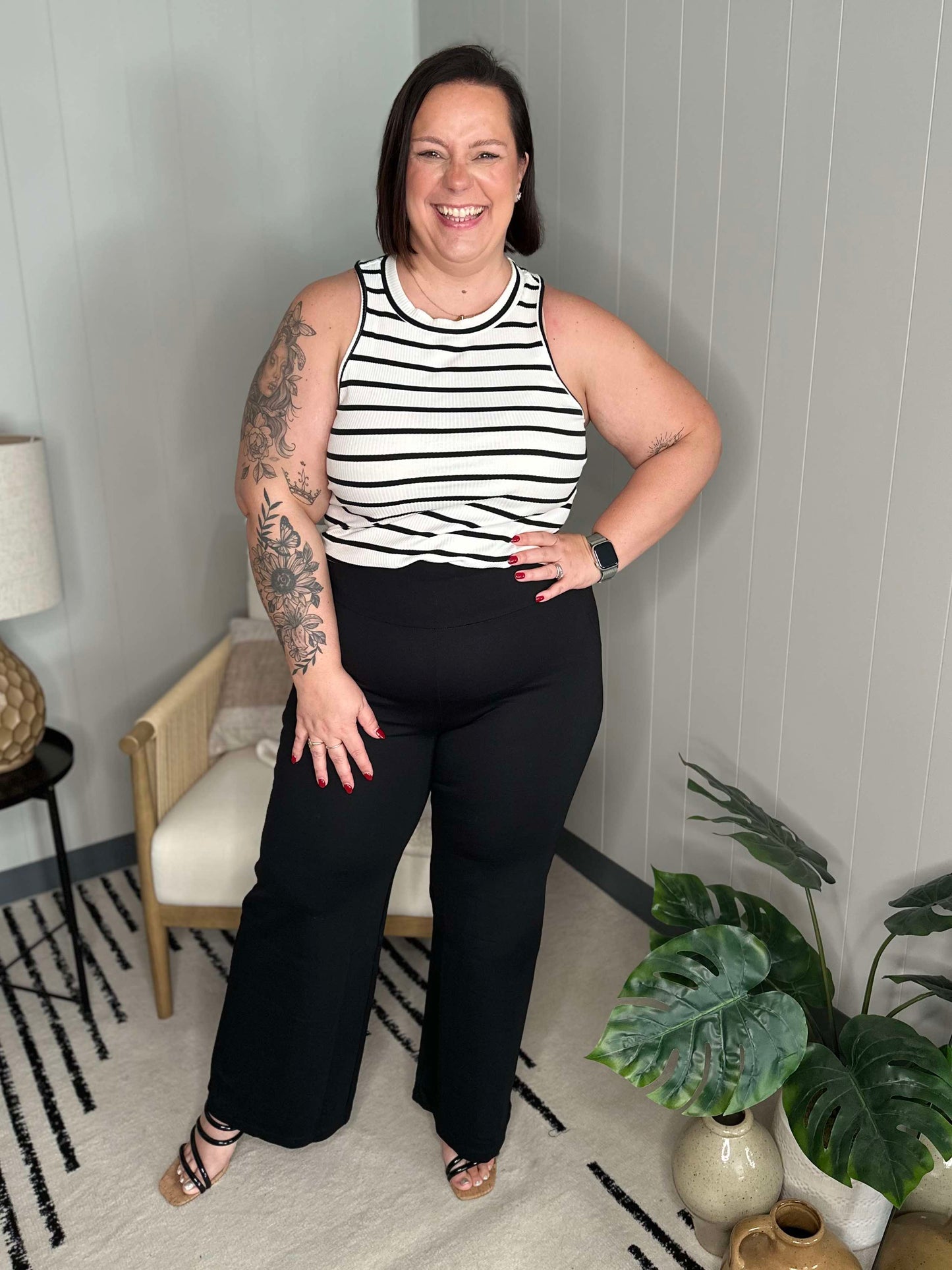 Magic Wide Leg Pants in Navy