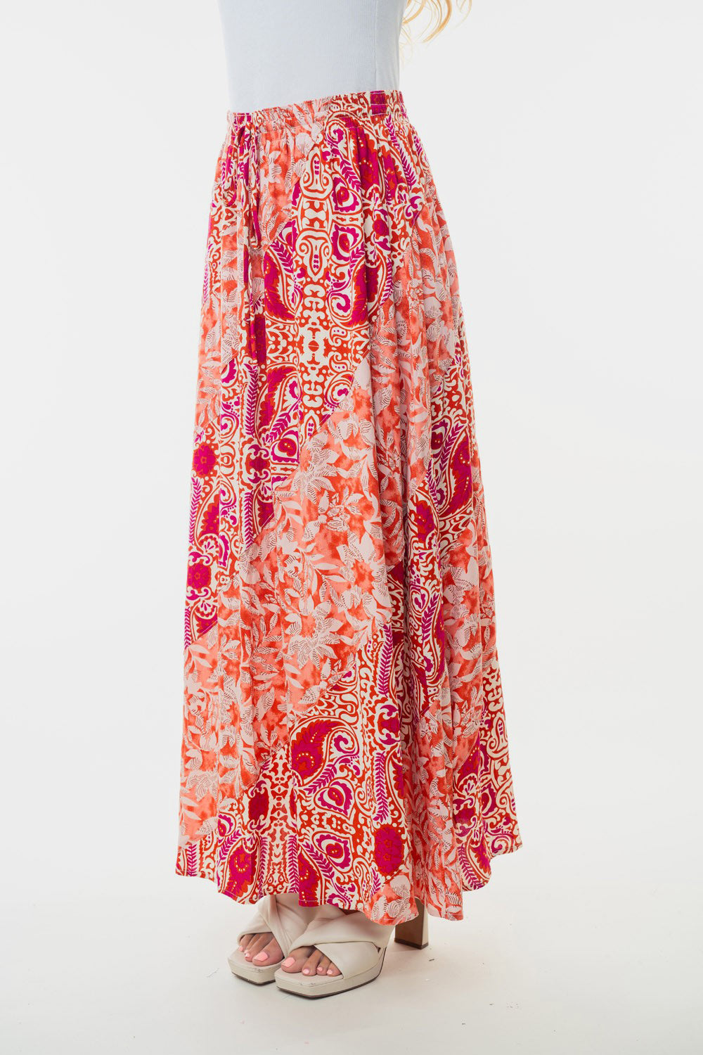 Hillary's High Waisted Floral Woven Skirt