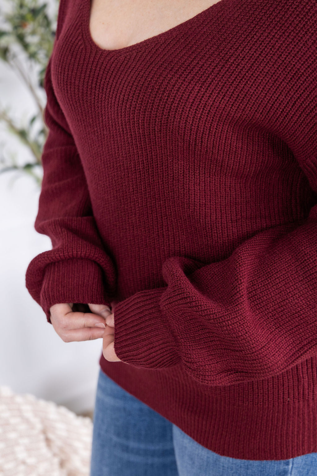 Michelle Mae Bethany Bow Knit Sweater - Burgundy