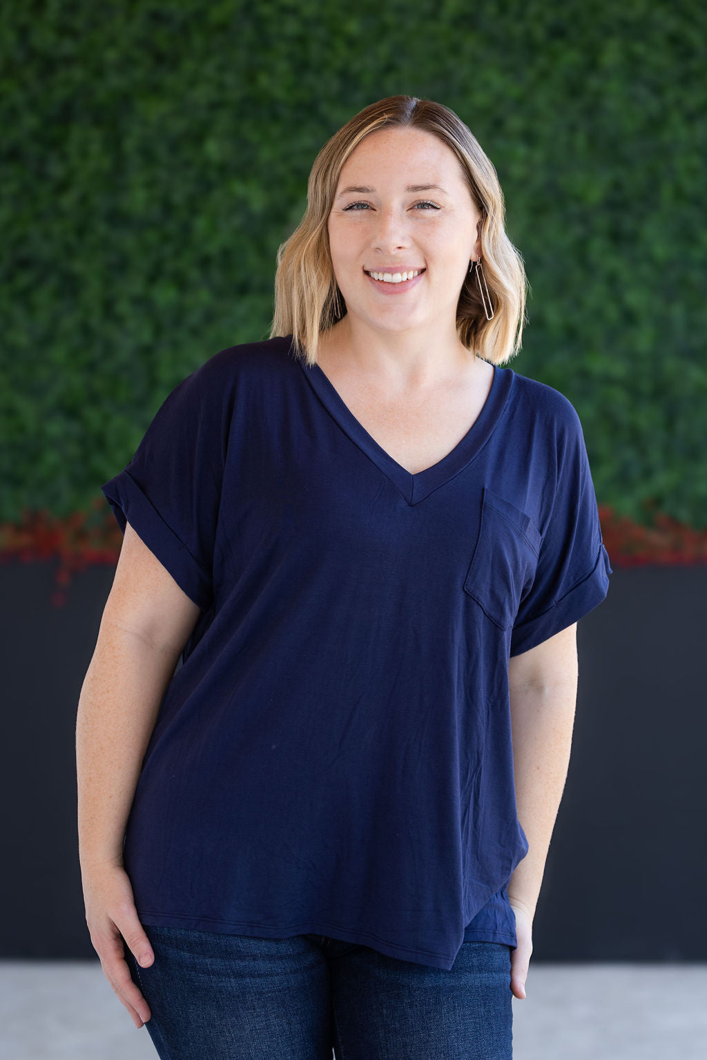 Michelle Mae Sierra Pocket Top - Navy