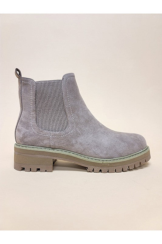 Fall In Love With Fall Round Toed Boots