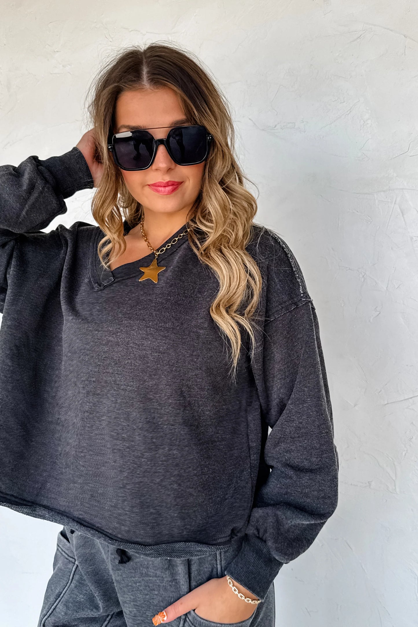 PREORDER- FADED FEELS VNECK PULLOVER