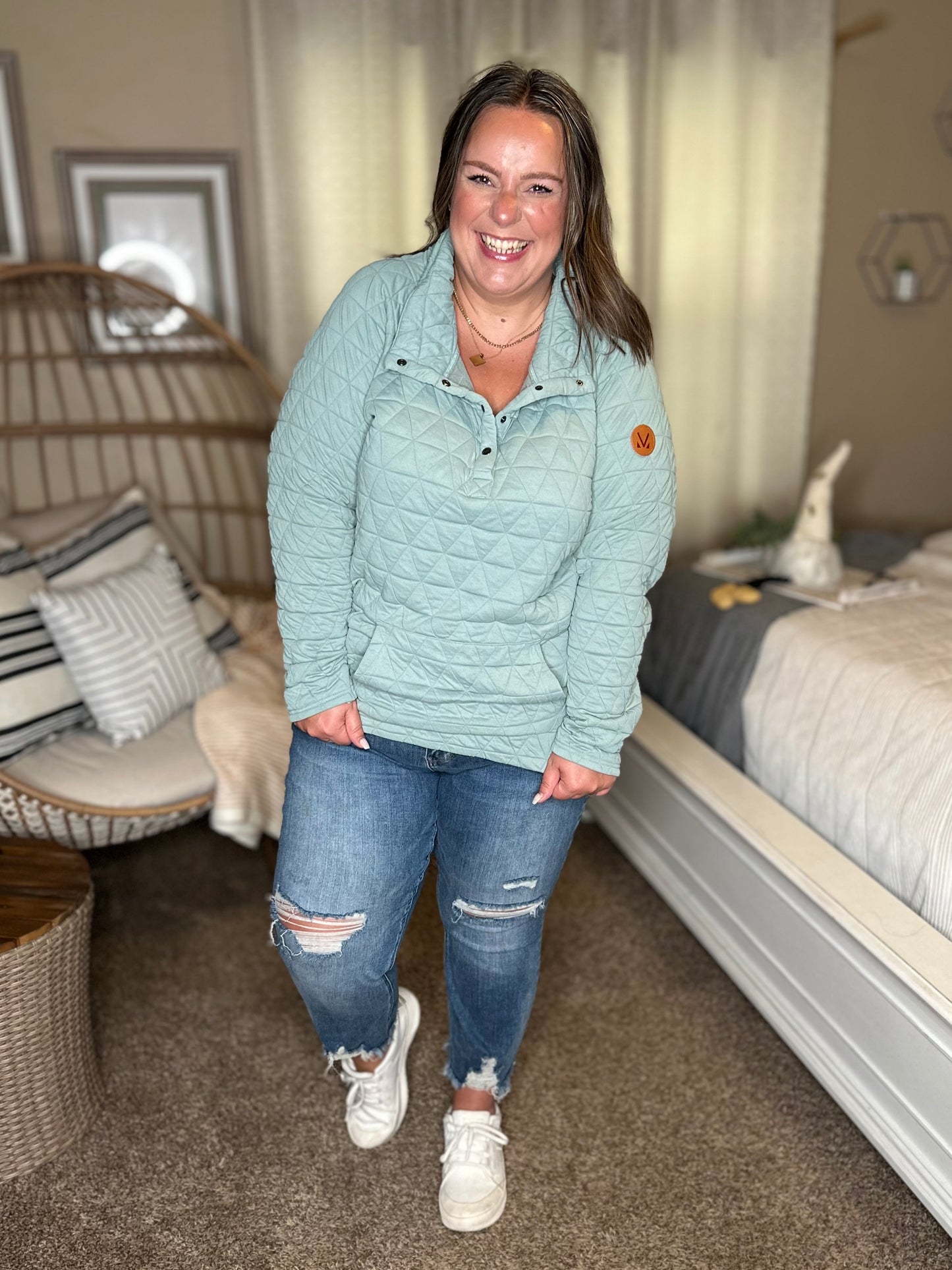 Michelle Mae Geometric Button Snap Pullover - Oatmeal