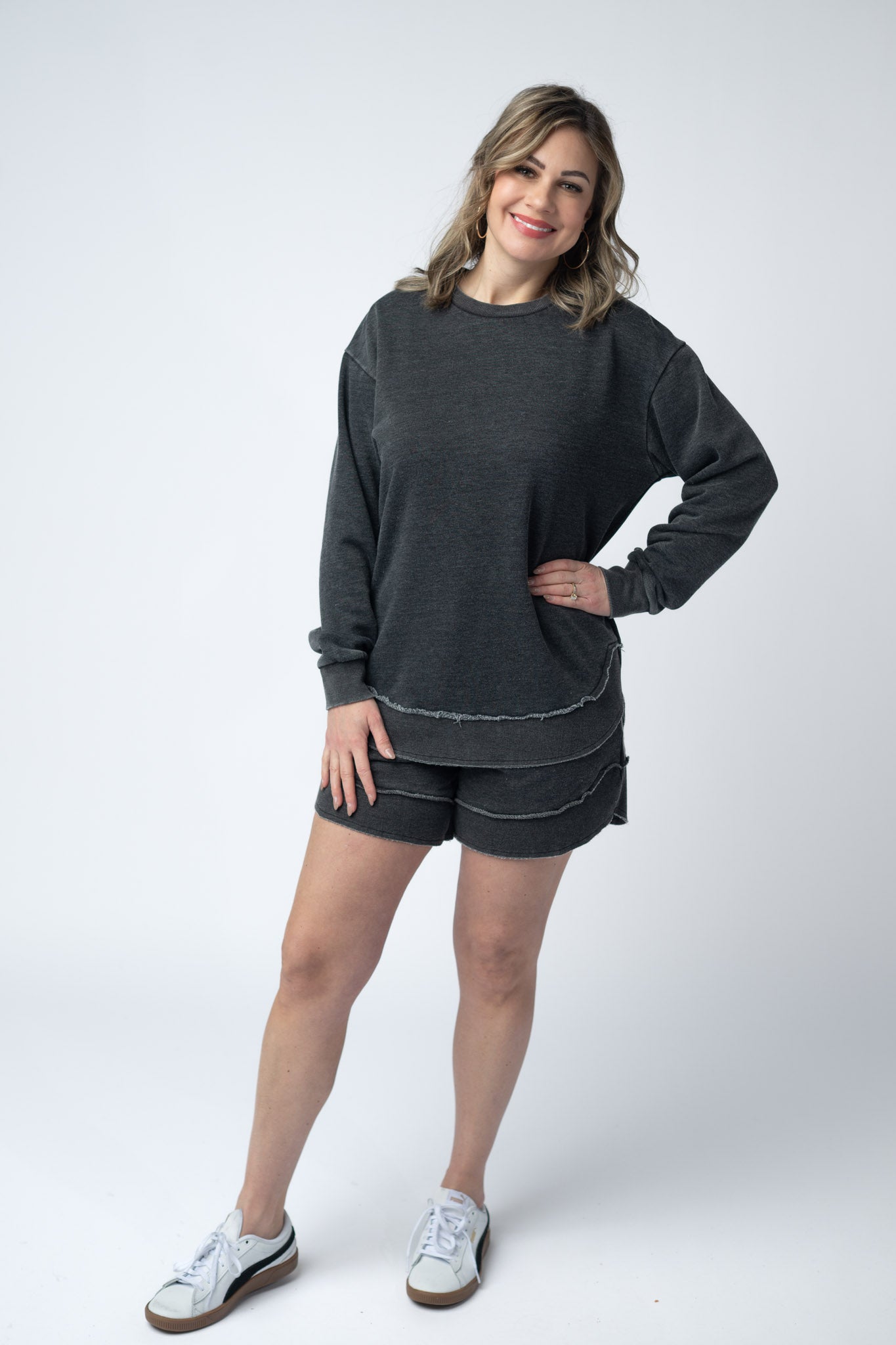Michelle Mae Vintage Wash Pullover - Black