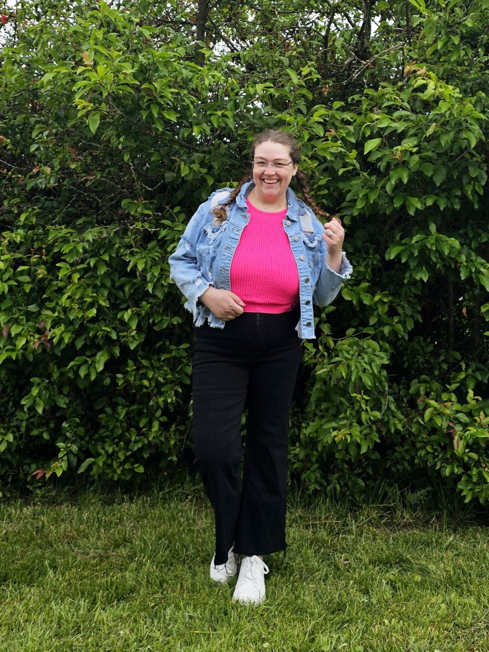 Previous Engagement Halter Neck Sweater Tank in Pink