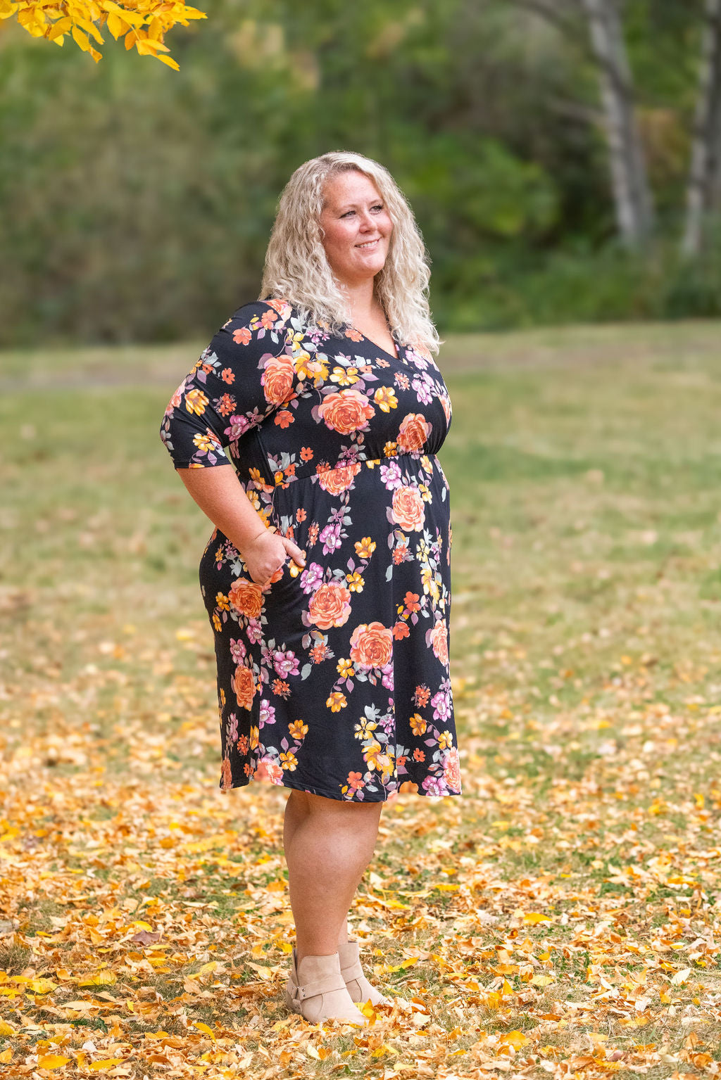 Michelle Mae Taylor Dress - Black Fall Floral Mix