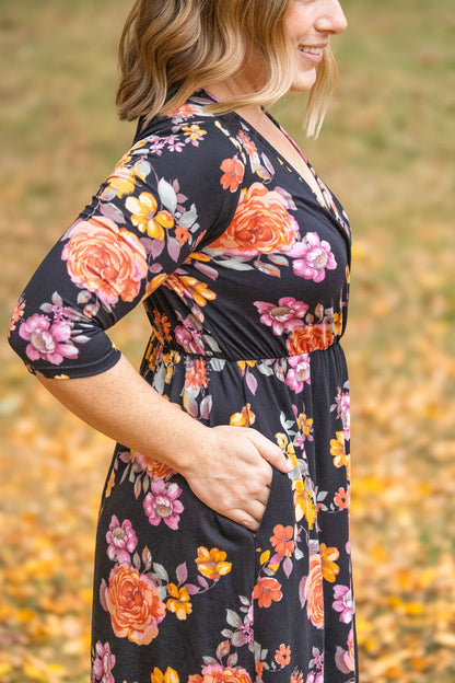 Michelle Mae Taylor Dress - Black Fall Floral Mix