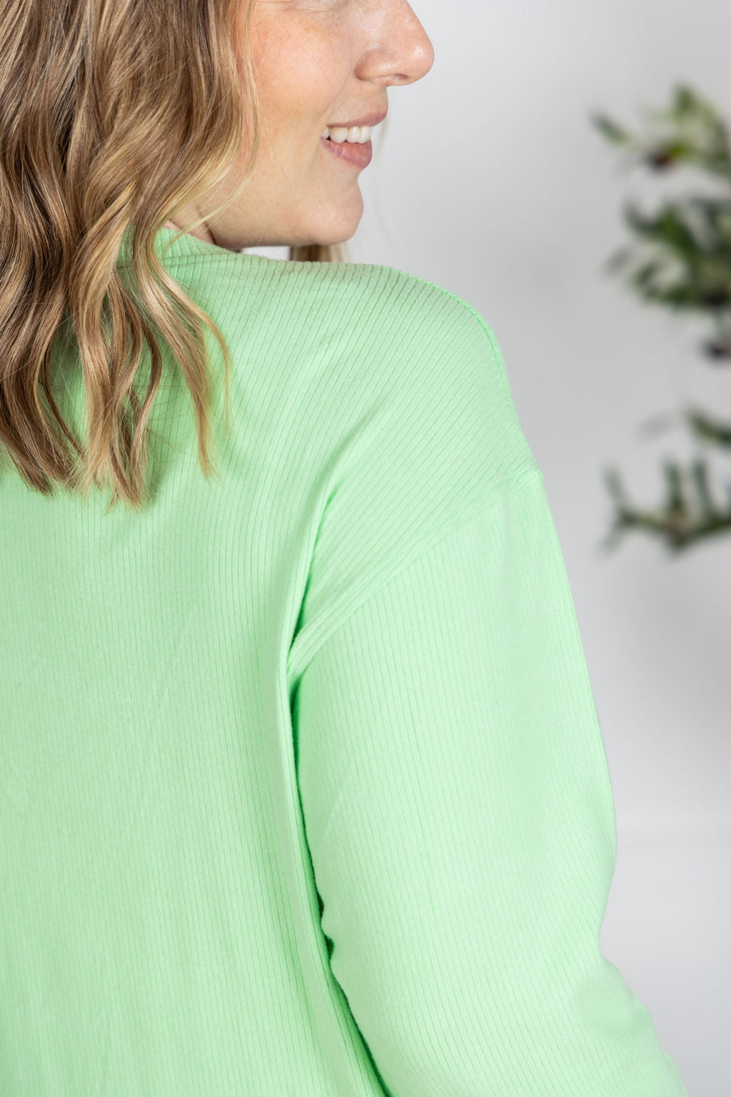 Michelle Mae Corrine Ribbed Pullover Top - Lime