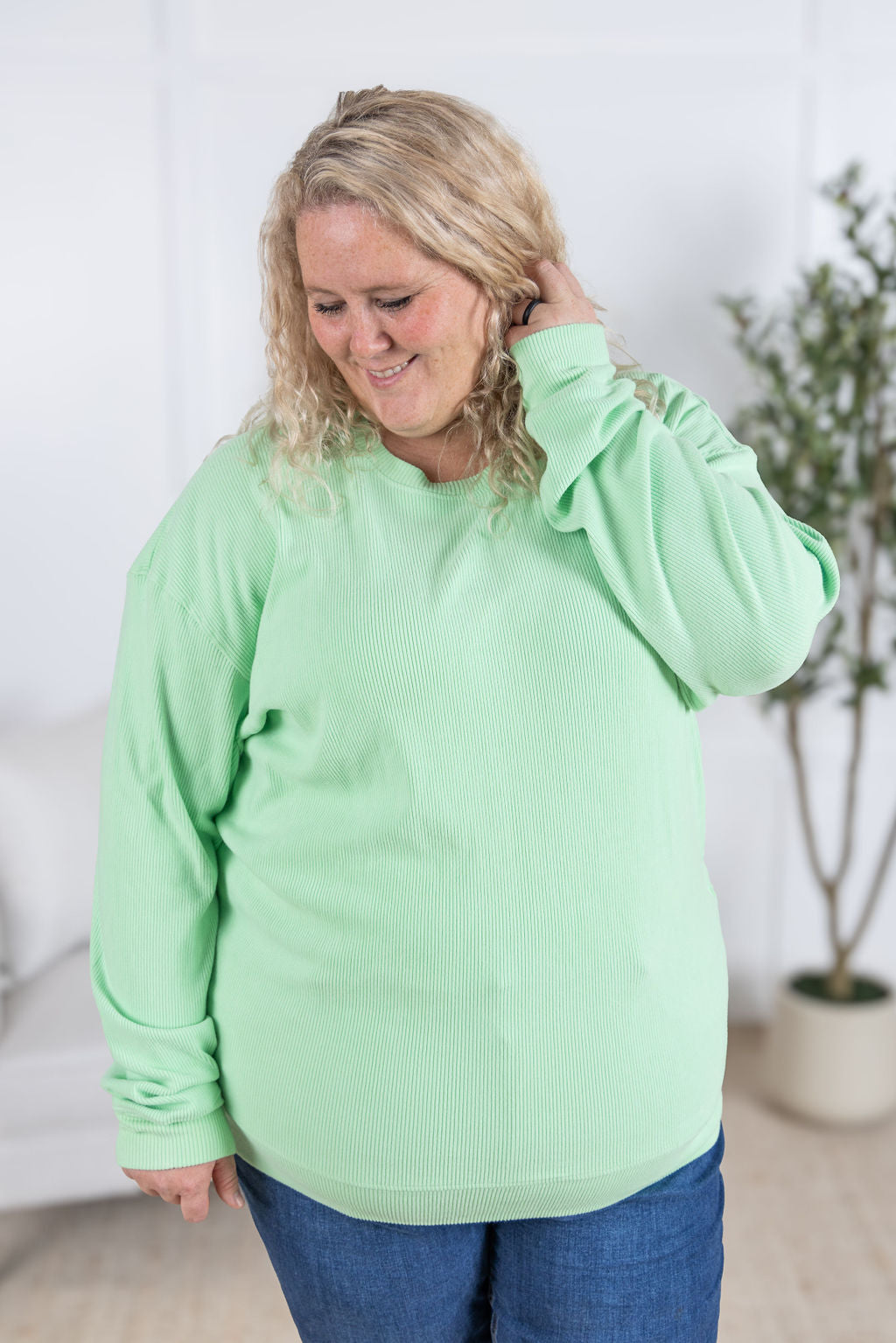 Michelle Mae Corrine Ribbed Pullover Top - Lime