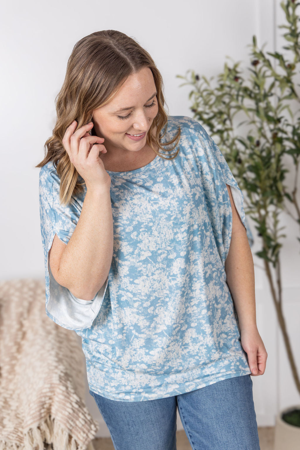 Michelle Mae Darcy Dolman - Blue and Ivory Abstract