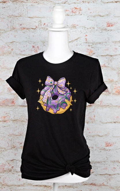 King Cake Mardi Gras Graphic Tee (PLUS)