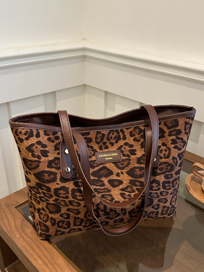 PREORDER-Wild Wander Tote