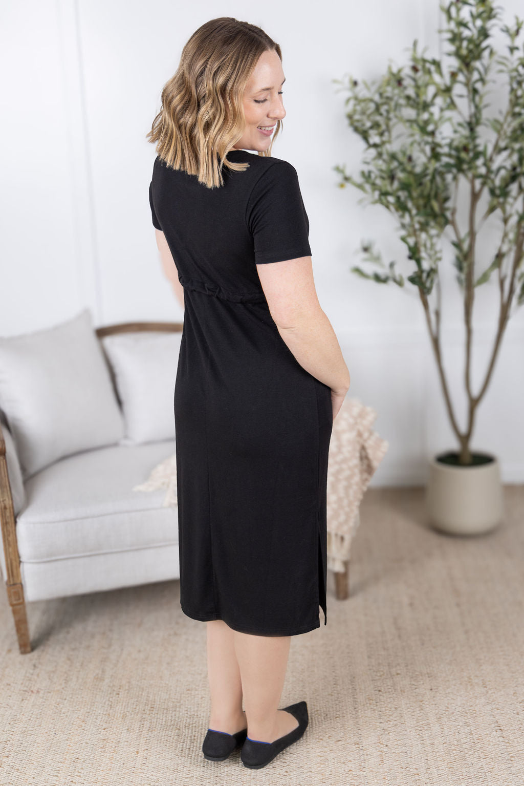 Michelle Mae Gracelynn Midi Dress - Black