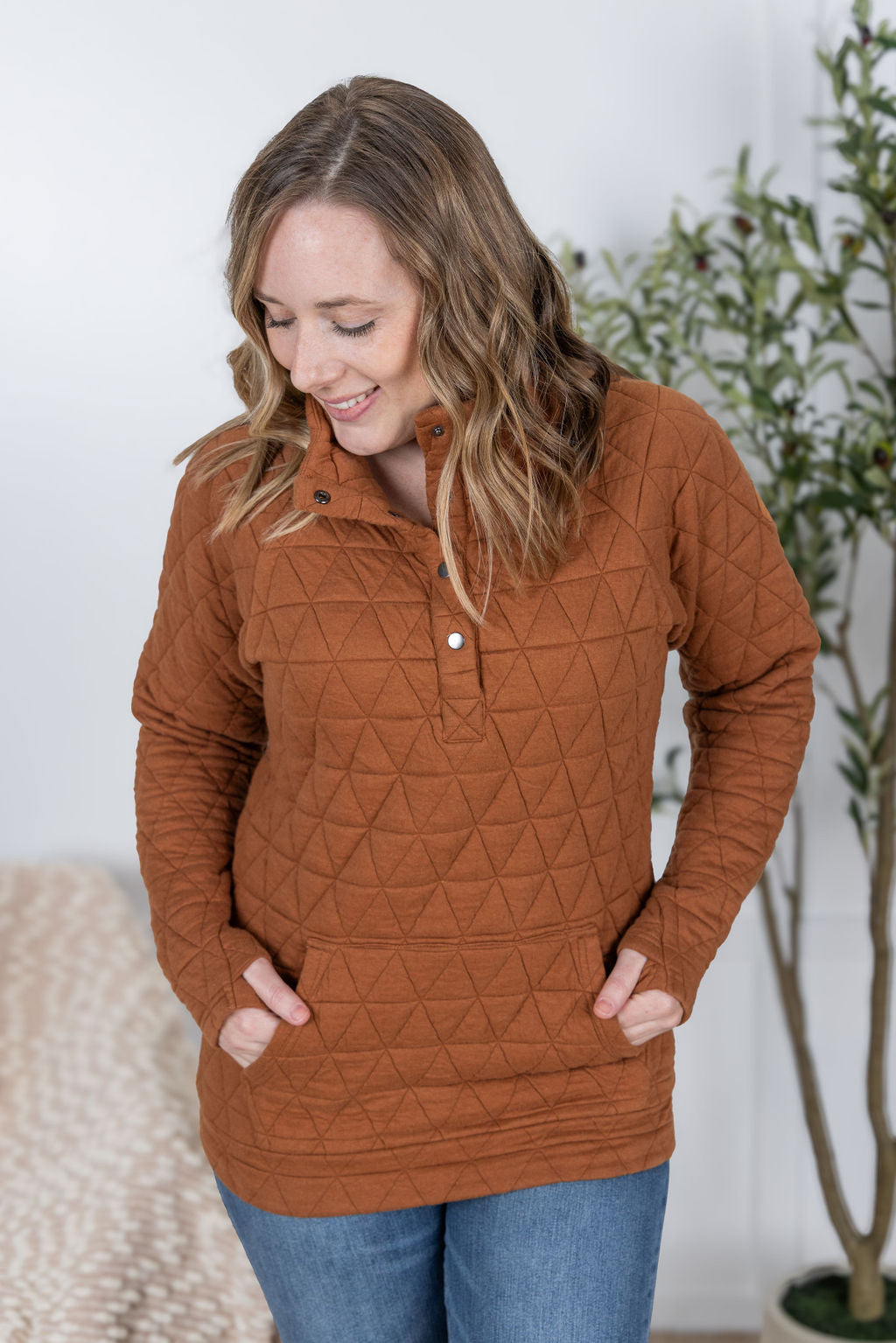 Michelle Mae Geometric Button Snap Pullover - Rust