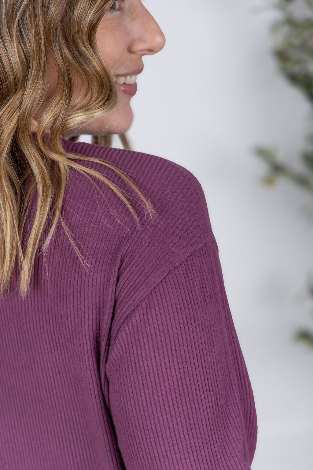 Michelle Mae Corrine Ribbed Pullover Top - Plum