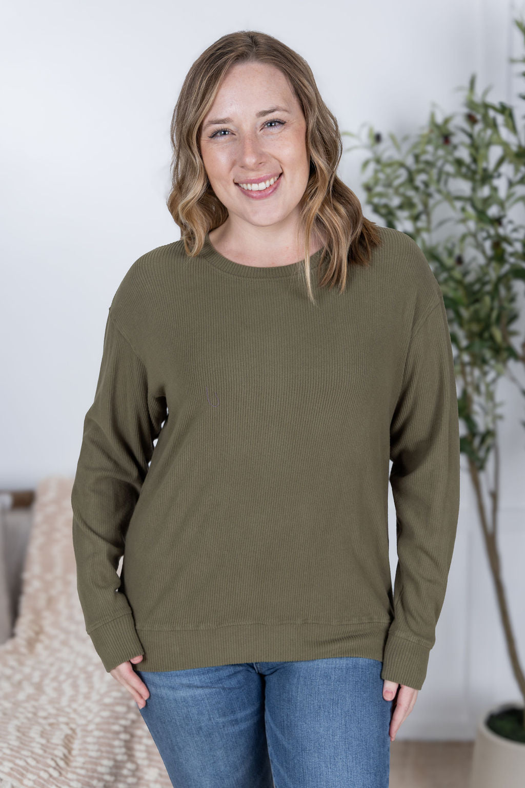 Michelle Mae Corrine Ribbed Pullover Top - Olive