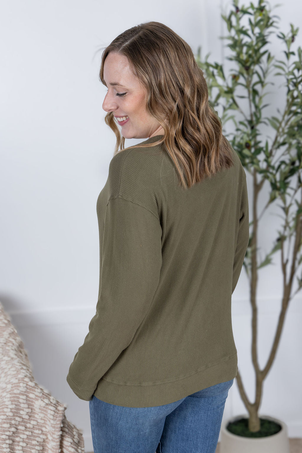 Michelle Mae Corrine Ribbed Pullover Top - Olive