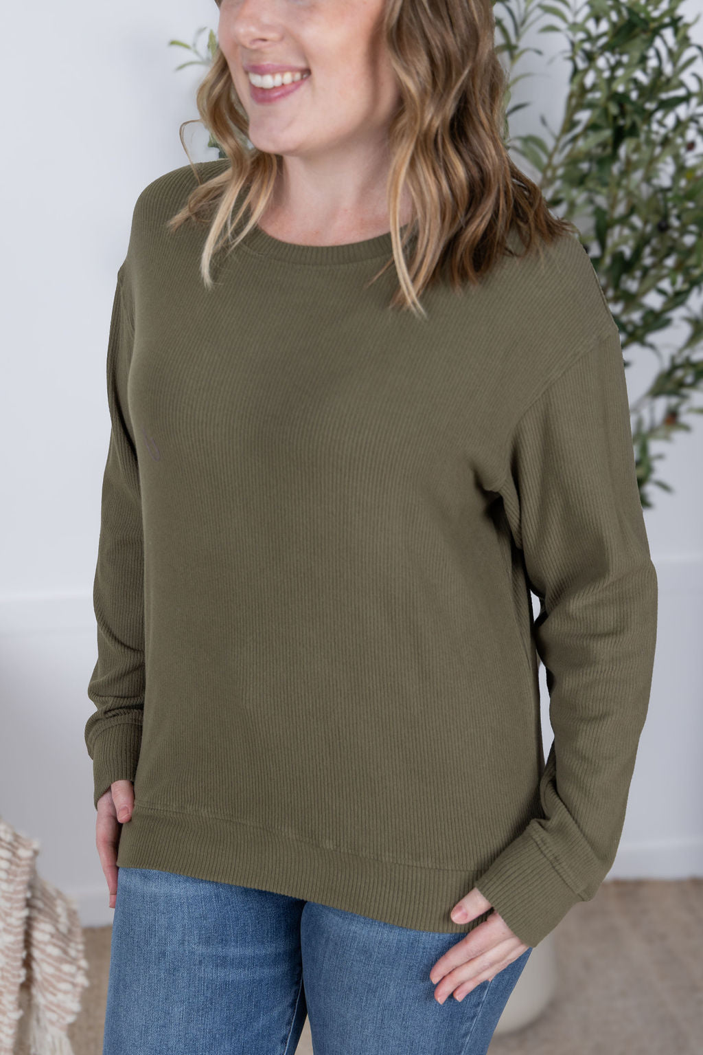 Michelle Mae Corrine Ribbed Pullover Top - Olive