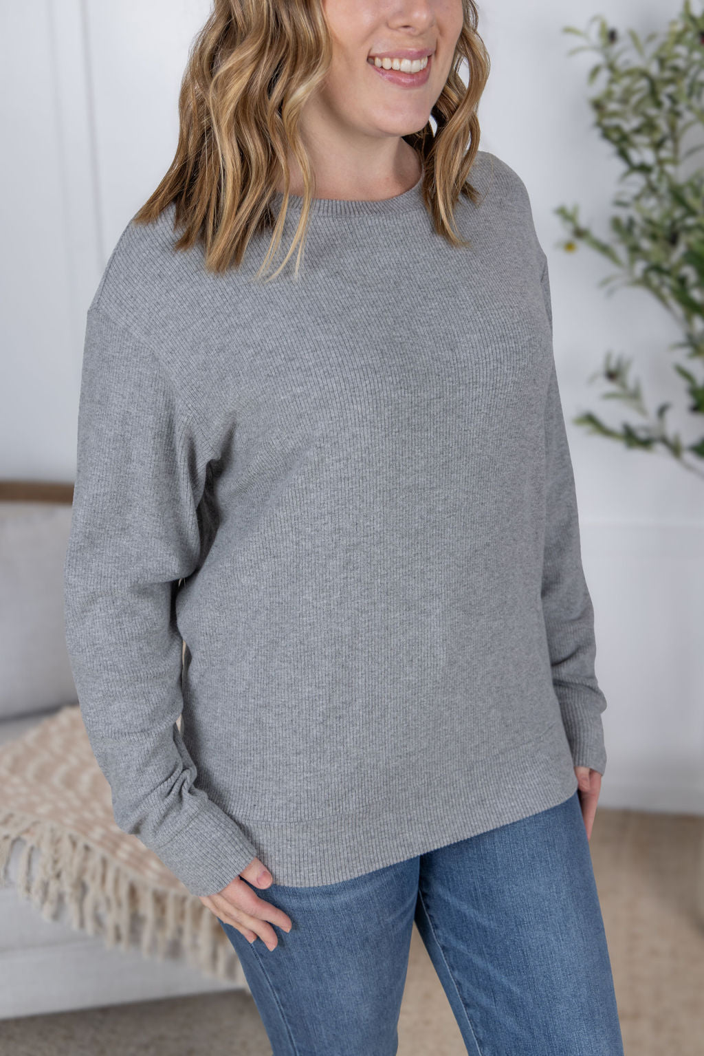 Michelle Mae Corrine Ribbed Pullover Top - Light Grey