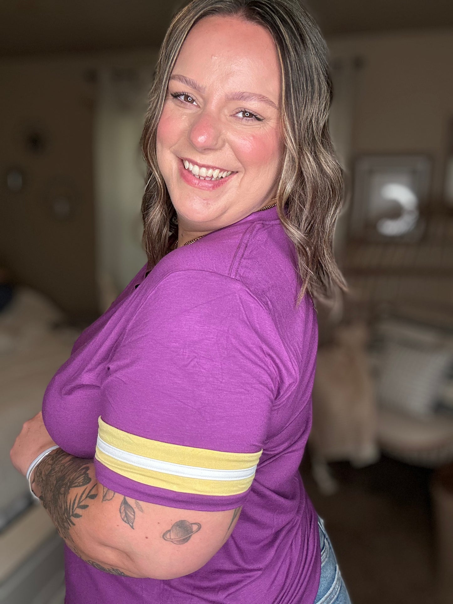 Michelle Mae GameDay Tessa Short Sleeve Top - Minnesota