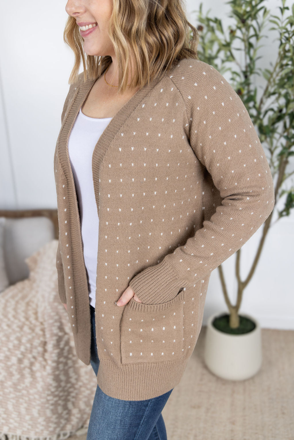 Michelle Mae Dalilah Dot Cardigan - Tan