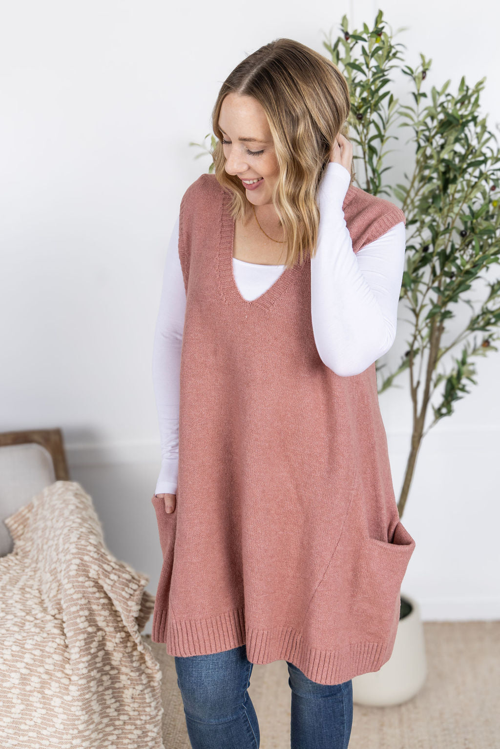 Michelle Mae Tunic Sweater Vest - Rose