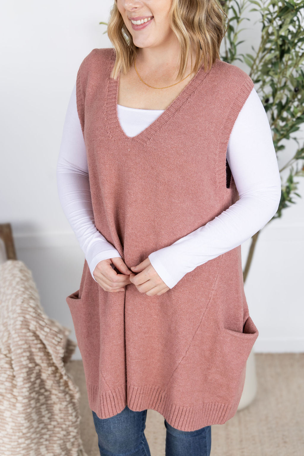 Michelle Mae Tunic Sweater Vest - Rose
