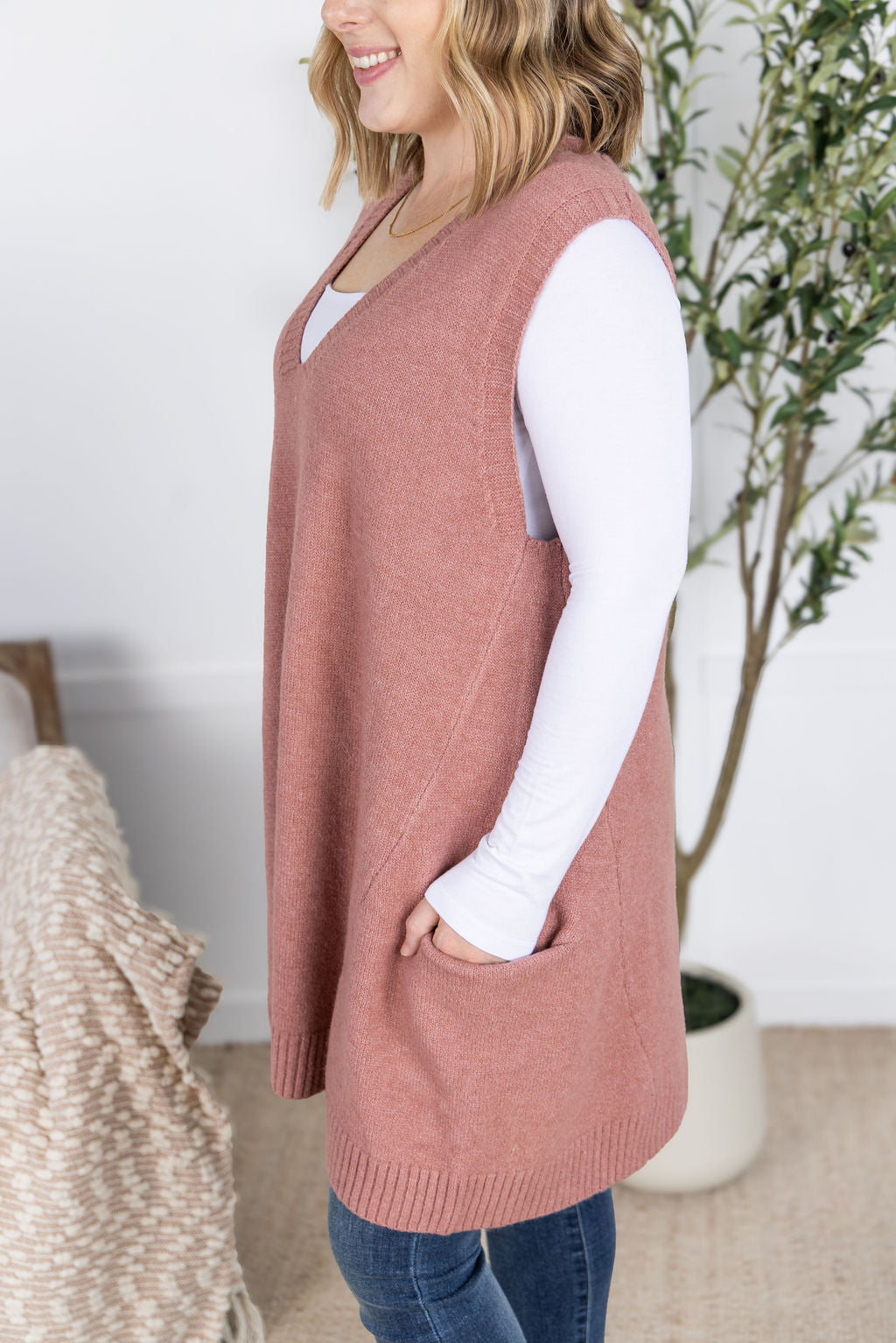 Michelle Mae Tunic Sweater Vest - Rose
