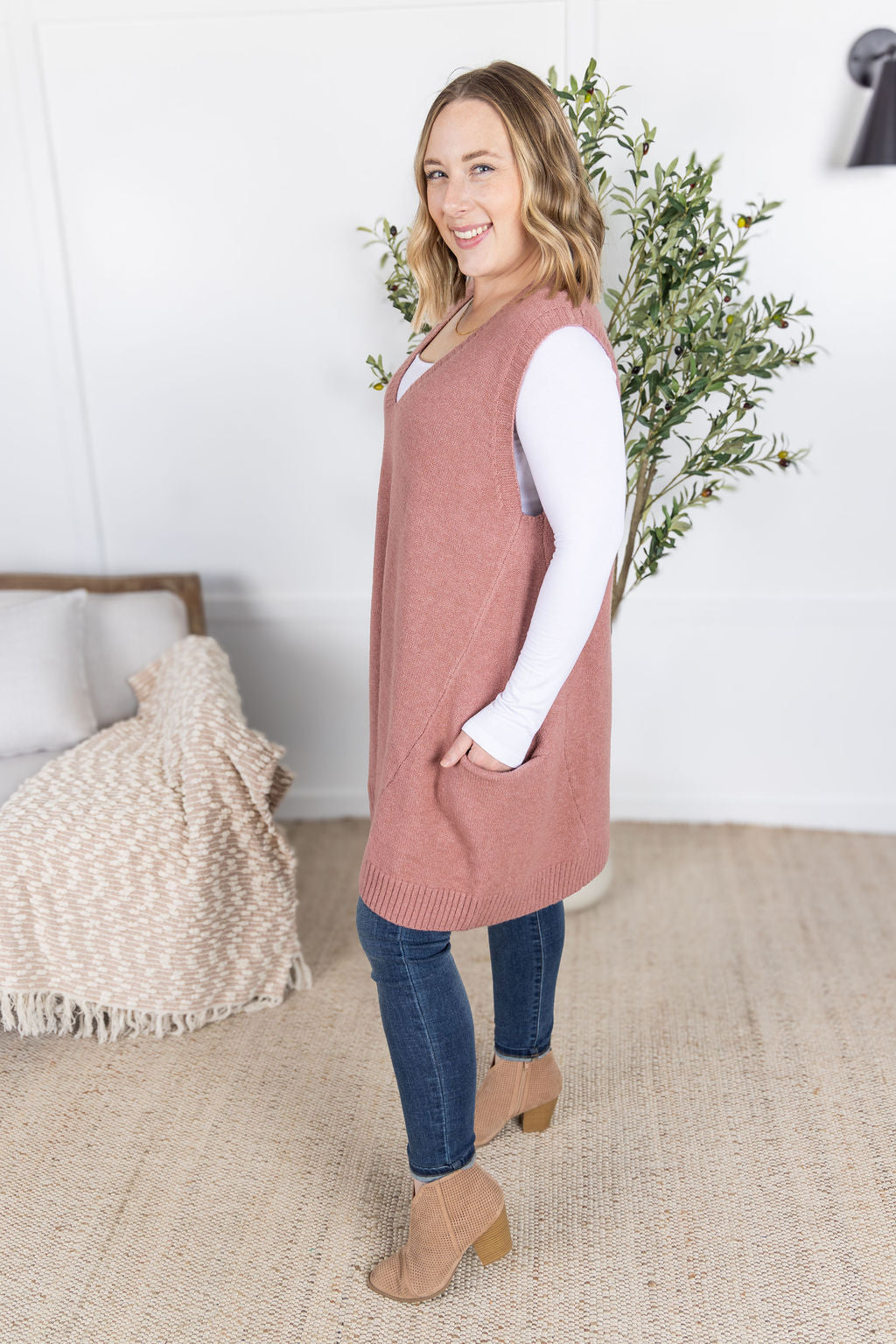Michelle Mae Tunic Sweater Vest - Rose