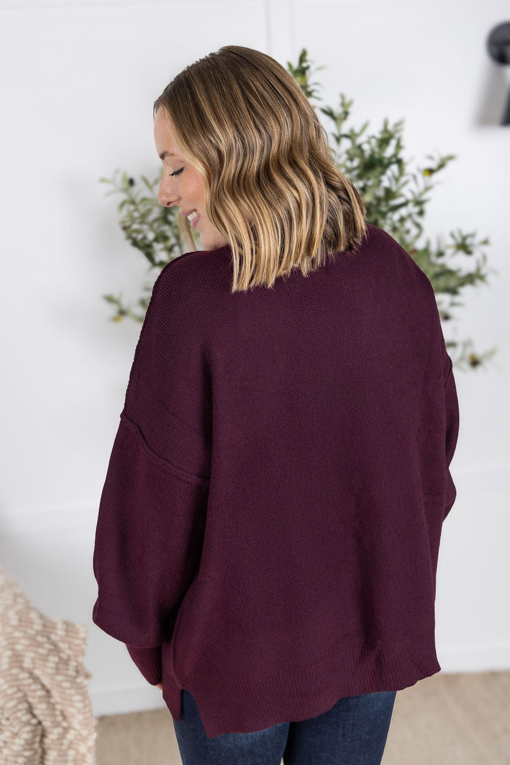 Michelle Mae Aurora Cozy Sweater - Burgundy