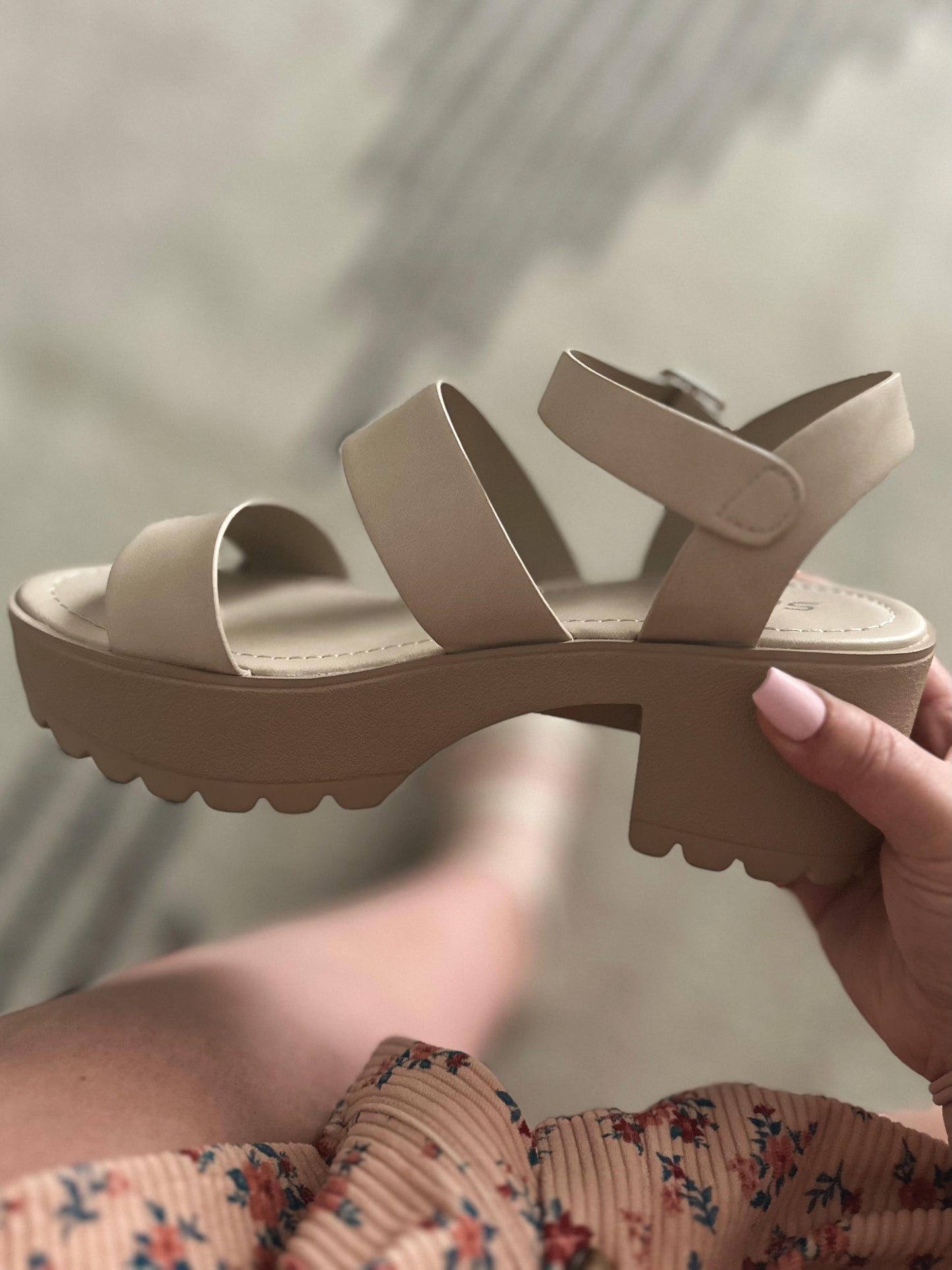 Step by Step Open Toe Platform Sandals