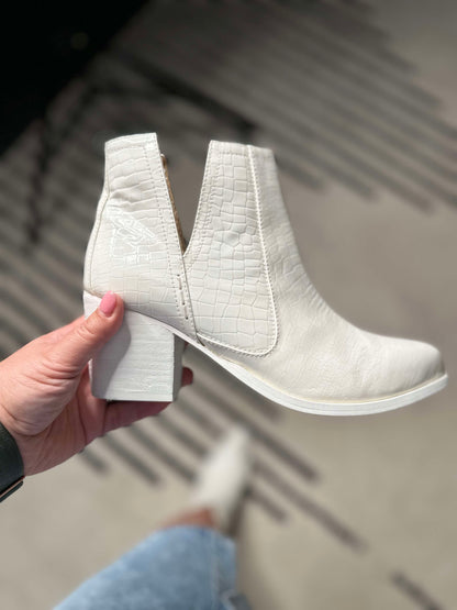 Tarim Bootie in White Croc