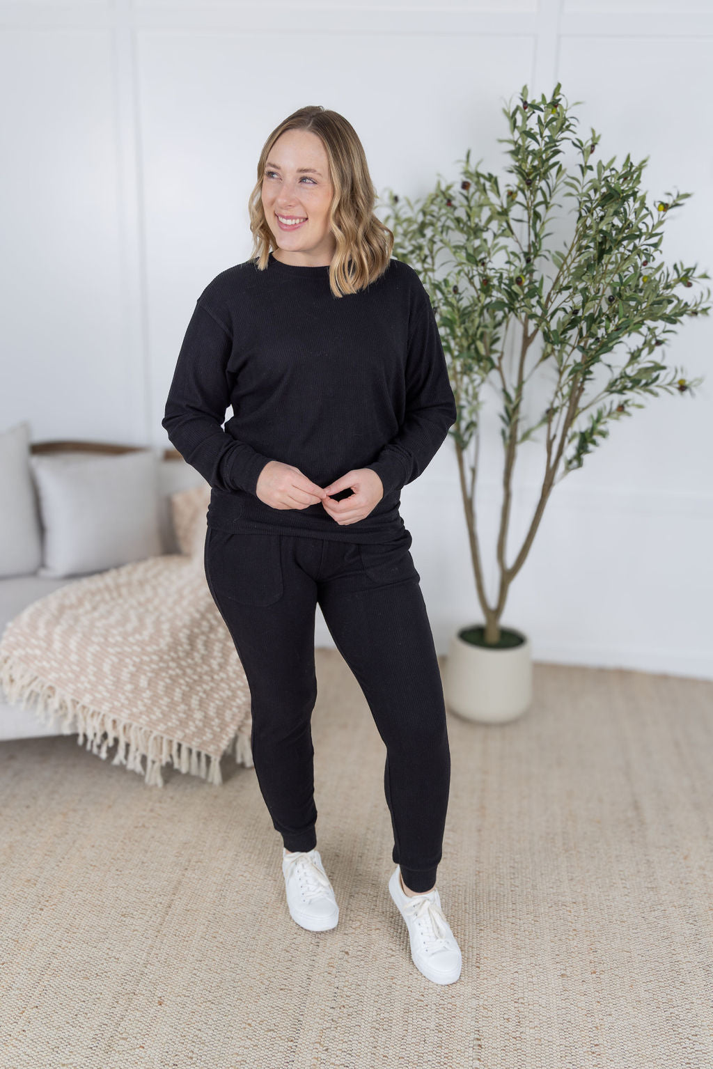 Michelle Mae Corrine Ribbed Pullover Top - Black