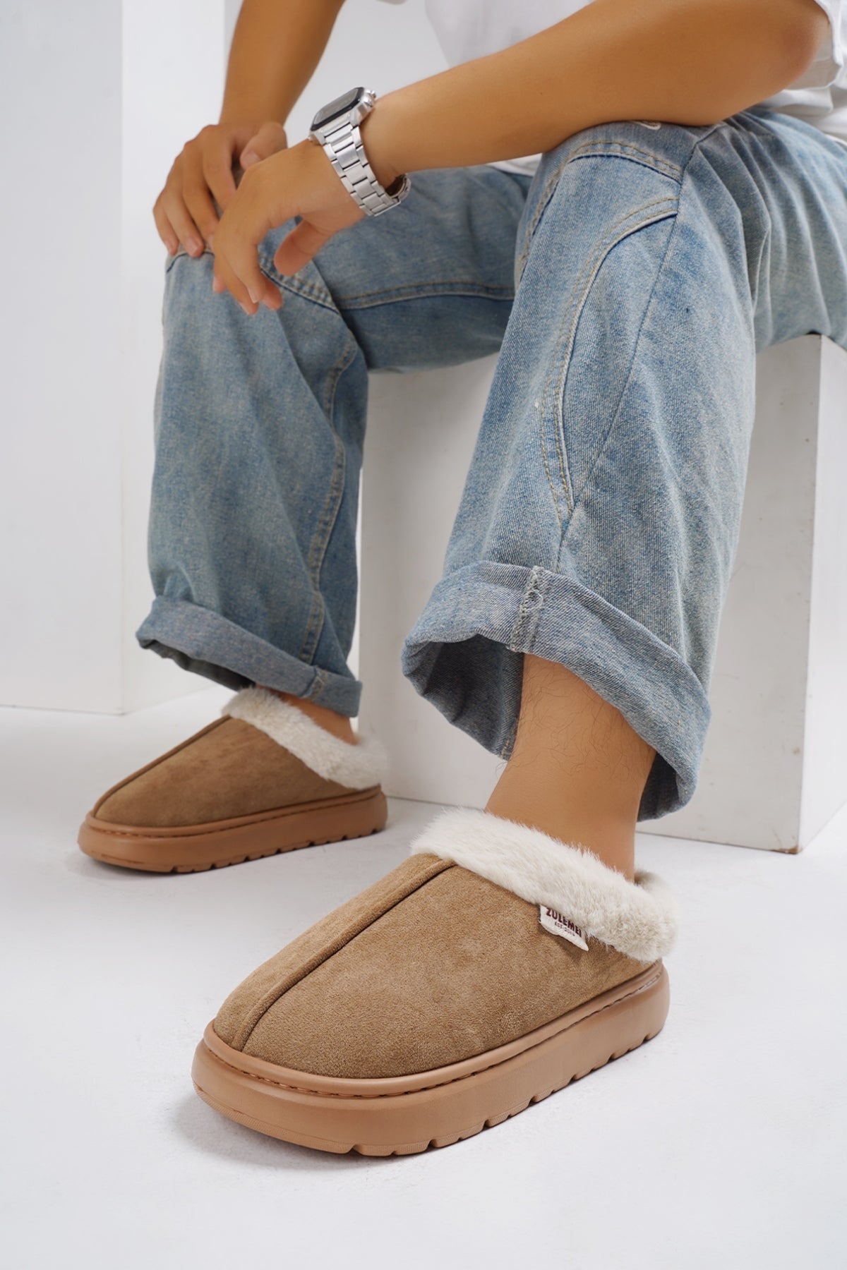 PREORDER: FLUFFY FEET PLATFORM SLIPPERS