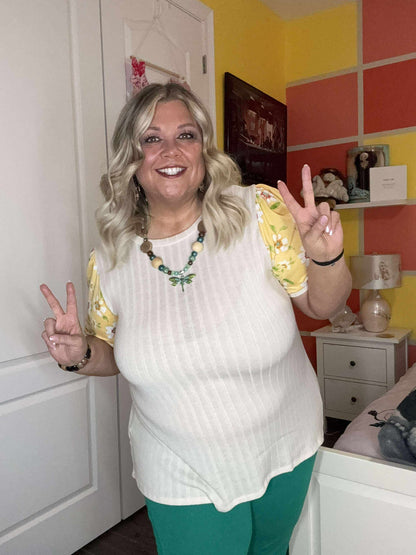 Primrose on Puff Sleeves Top