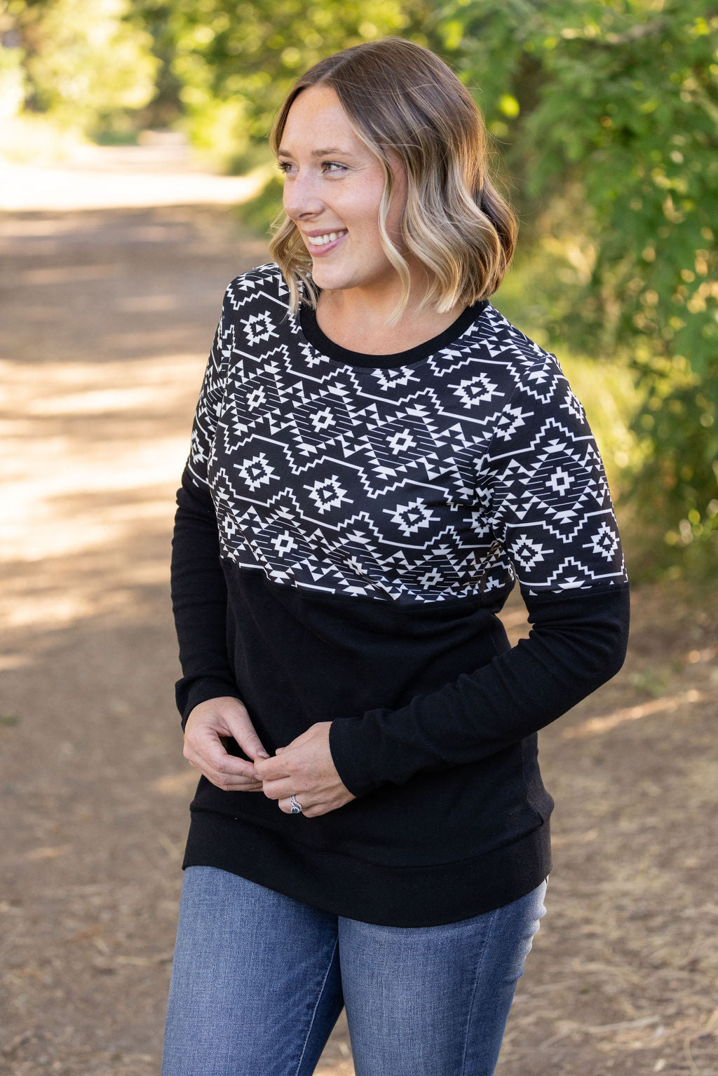 Michelle Mae Natalie Pullover - Black Geometric