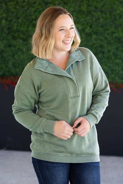 Michelle Mae Jesse Vintage Wash Snap Pullover - Olive