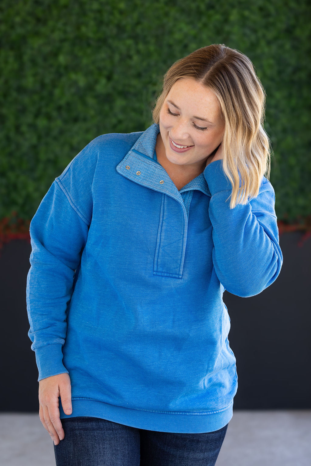 Michelle Mae Jesse Vintage Wash Snap Pullover - Winter Blue