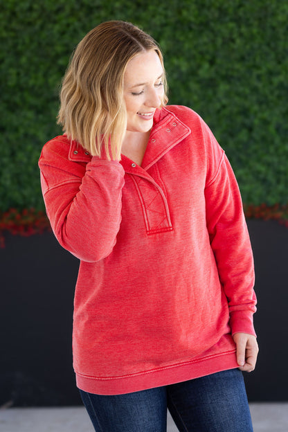 Michelle Mae Jesse Vintage Wash Snap Pullover - Red
